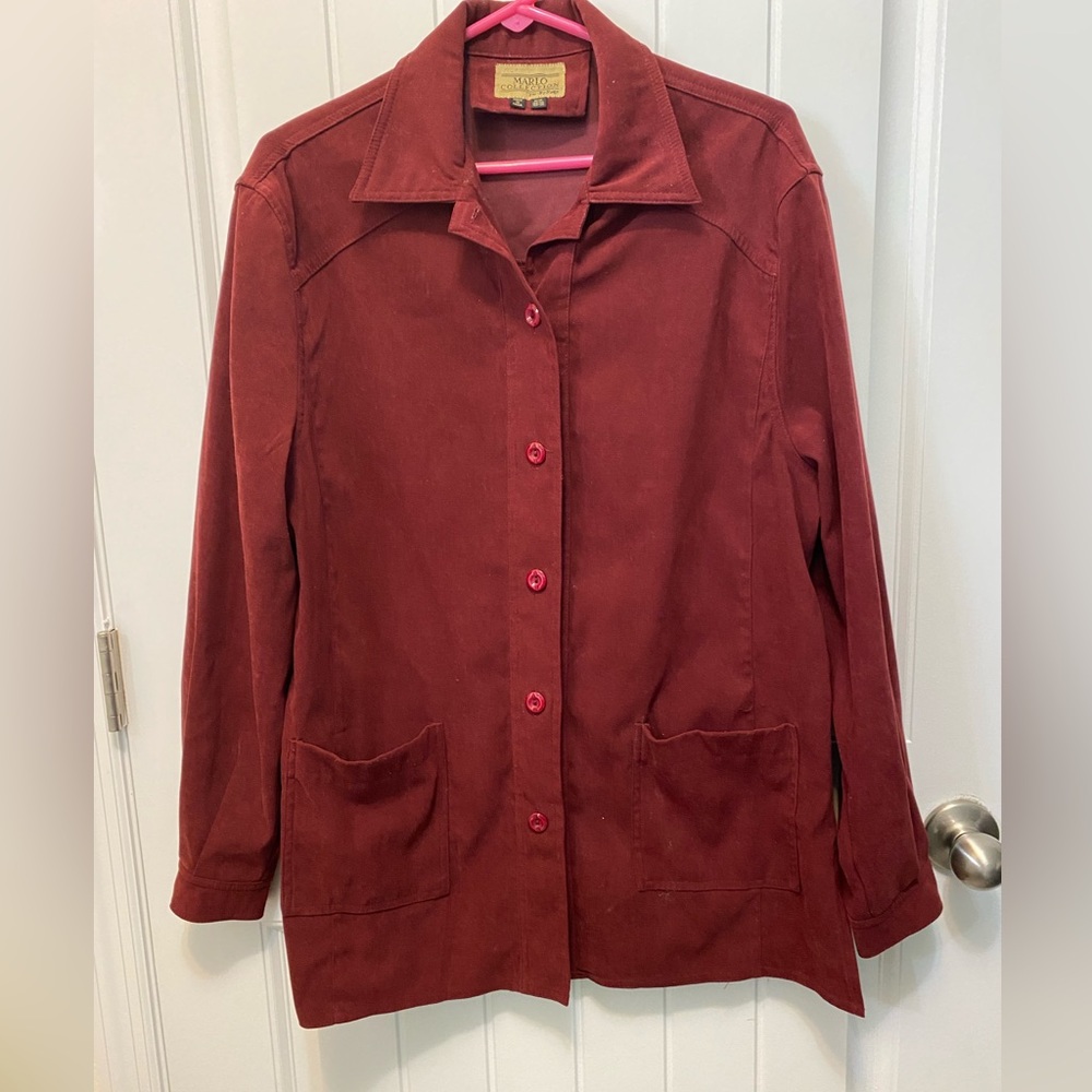 Marlo Collection button up burgundy shirt/blazer. Size Medium.